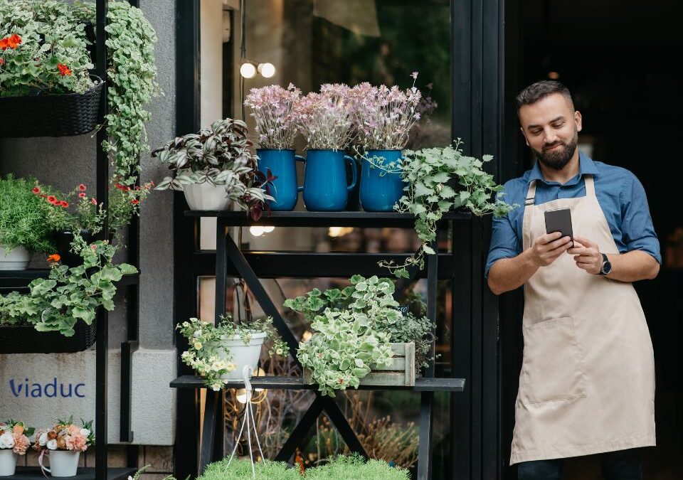 Pourquoi en 2025 les Reseaux Sociaux sont Primordiaux pour une TPE